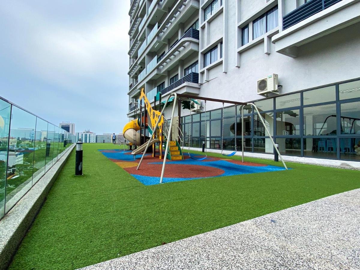 Tamu Place 3-Bedroom Serviced Apartment With Pool Κουάλα Τερενγκάνου Εξωτερικό φωτογραφία